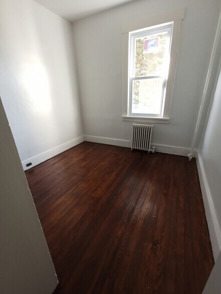 Bedroom 1 - 26 Caroline Ave