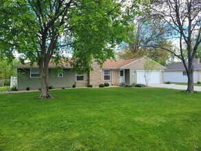 Building Photo - 3771 Bruneal St