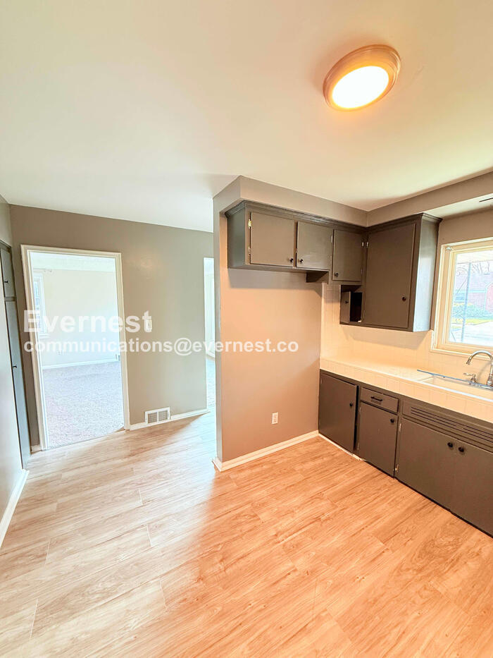 Building Photo - 19908 Heyden St