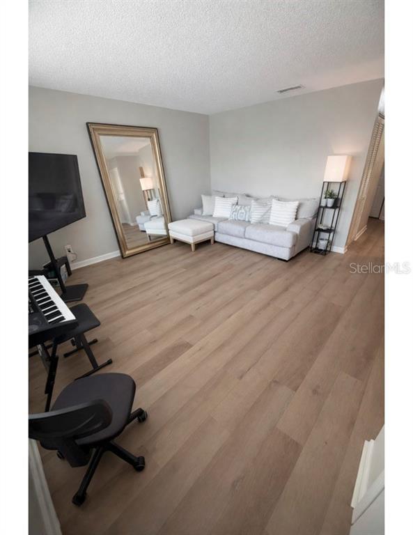 Building Photo - 304 S Habana Ave