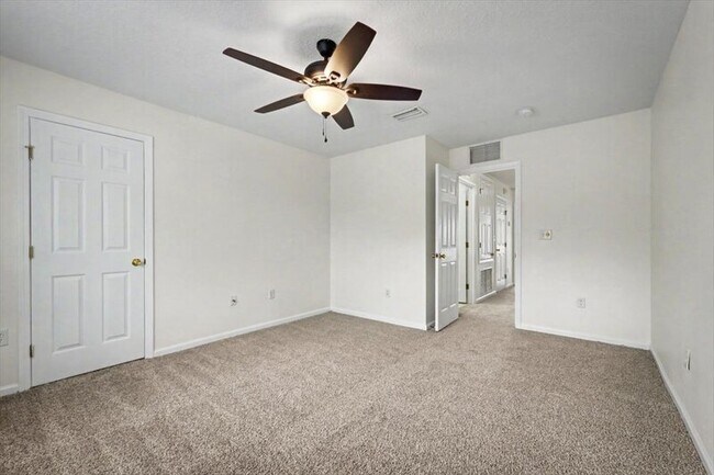 Building Photo - 7493 Devondale Way