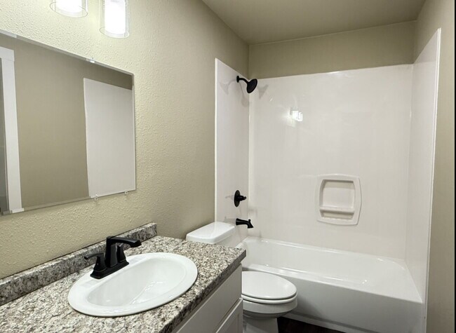 Building Photo - "Charming 2-Bed, 2-Bath Retreat in Lott, T...