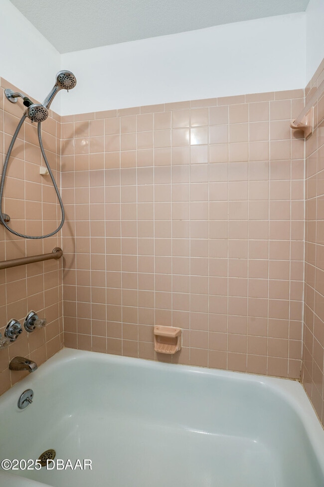 Building Photo - 152 Sweetgum Ln