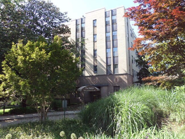Building Photo - 3901 Cathedral Ave NW