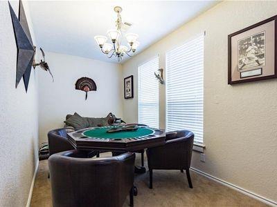 Building Photo - 1817 Thomas Pl