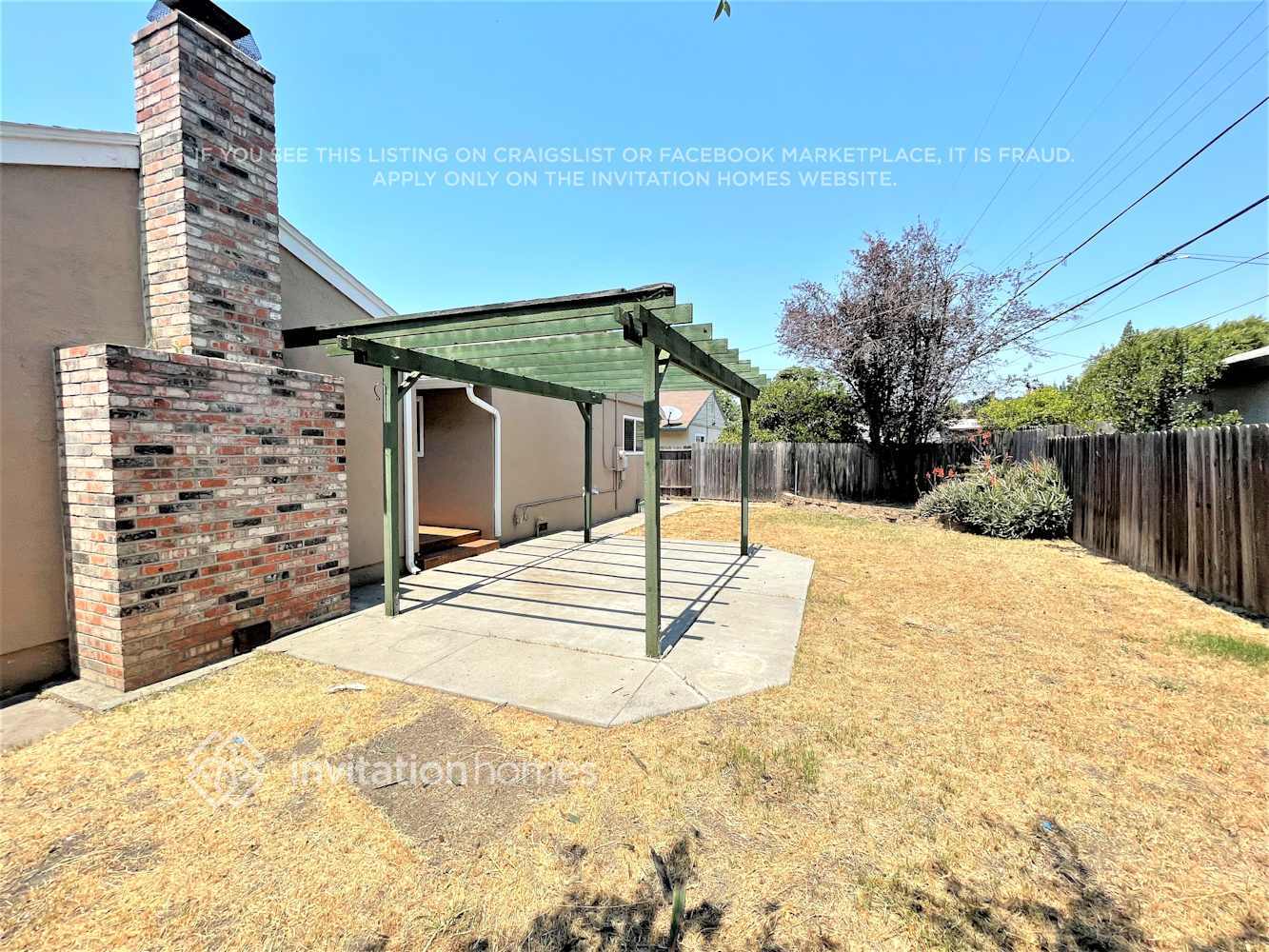 Building Photo - 868 Ashwood Ave