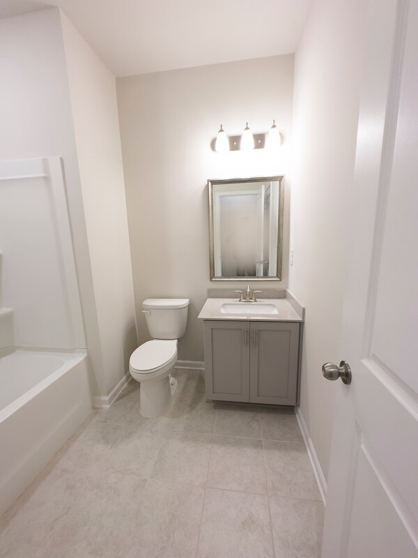 Building Photo - 15013 Camus Ct