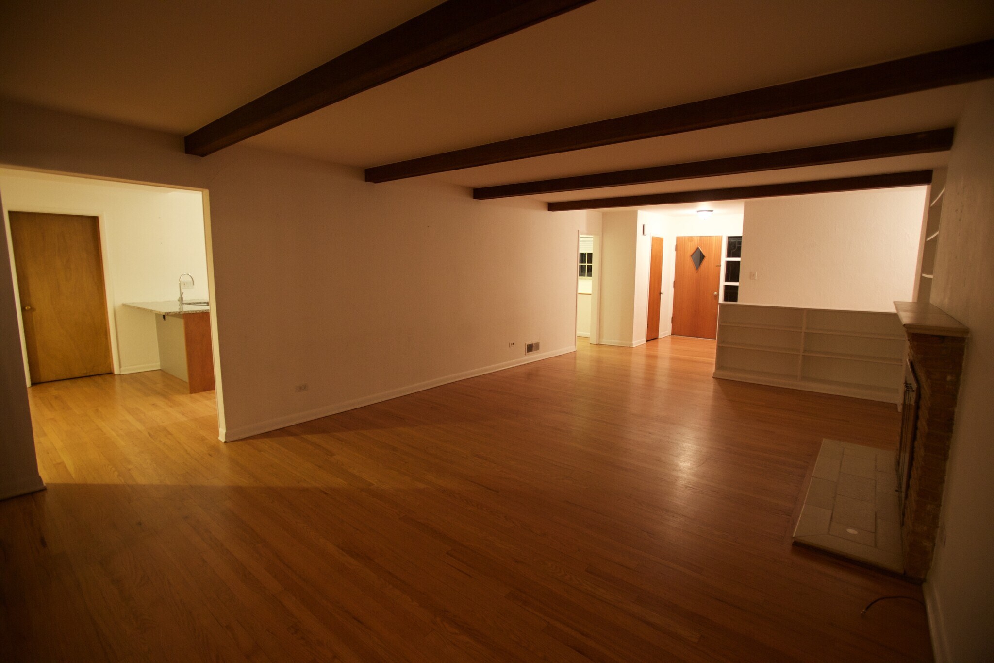 Building Photo - 145 Ivanhoe St
