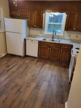 Building Photo - 1860 Lowe St