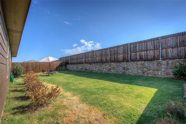 Building Photo - 1004 Basswood Ln