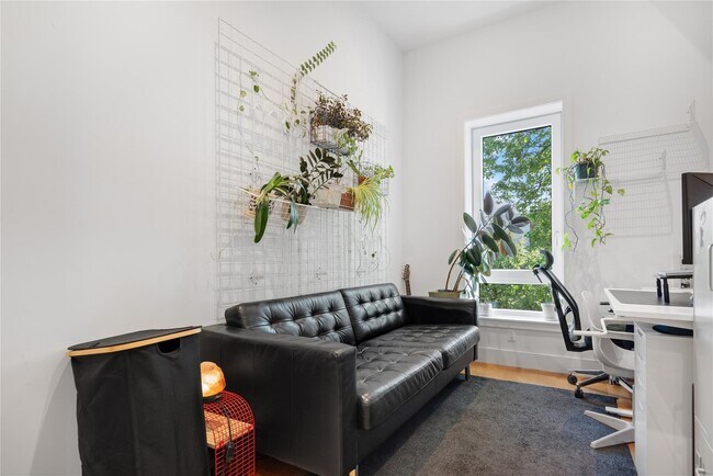 Building Photo - 297 Clifton Pl