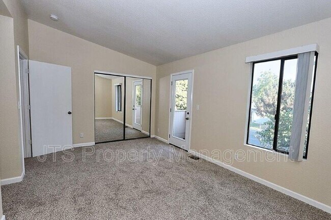 Building Photo - 5828 Alorn Ln