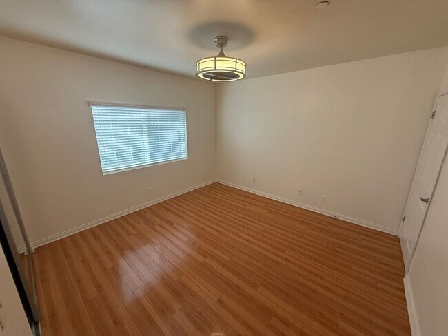 Building Photo - 4609 Kester Ave