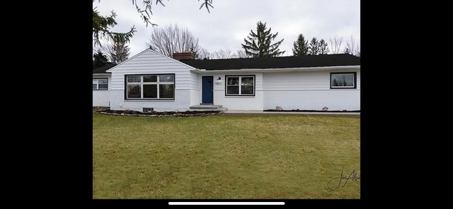 Building Photo - 16823 Northview Dr