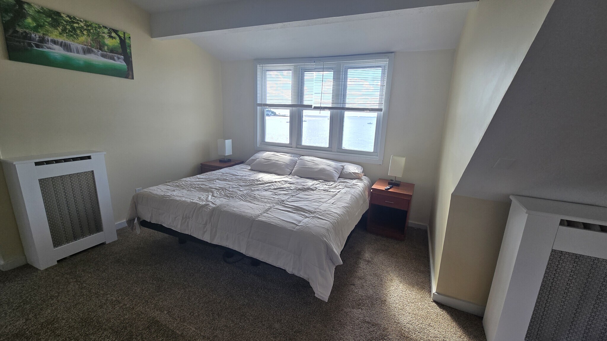 Building Photo - 92 Townsend Ave