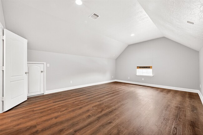 Building Photo - 20706 Calloway Crest Ct