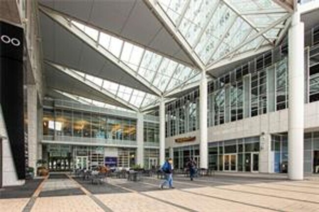 Building Photo - Furnished Luxury Buckhead Condo - Walk to EVERYTHING