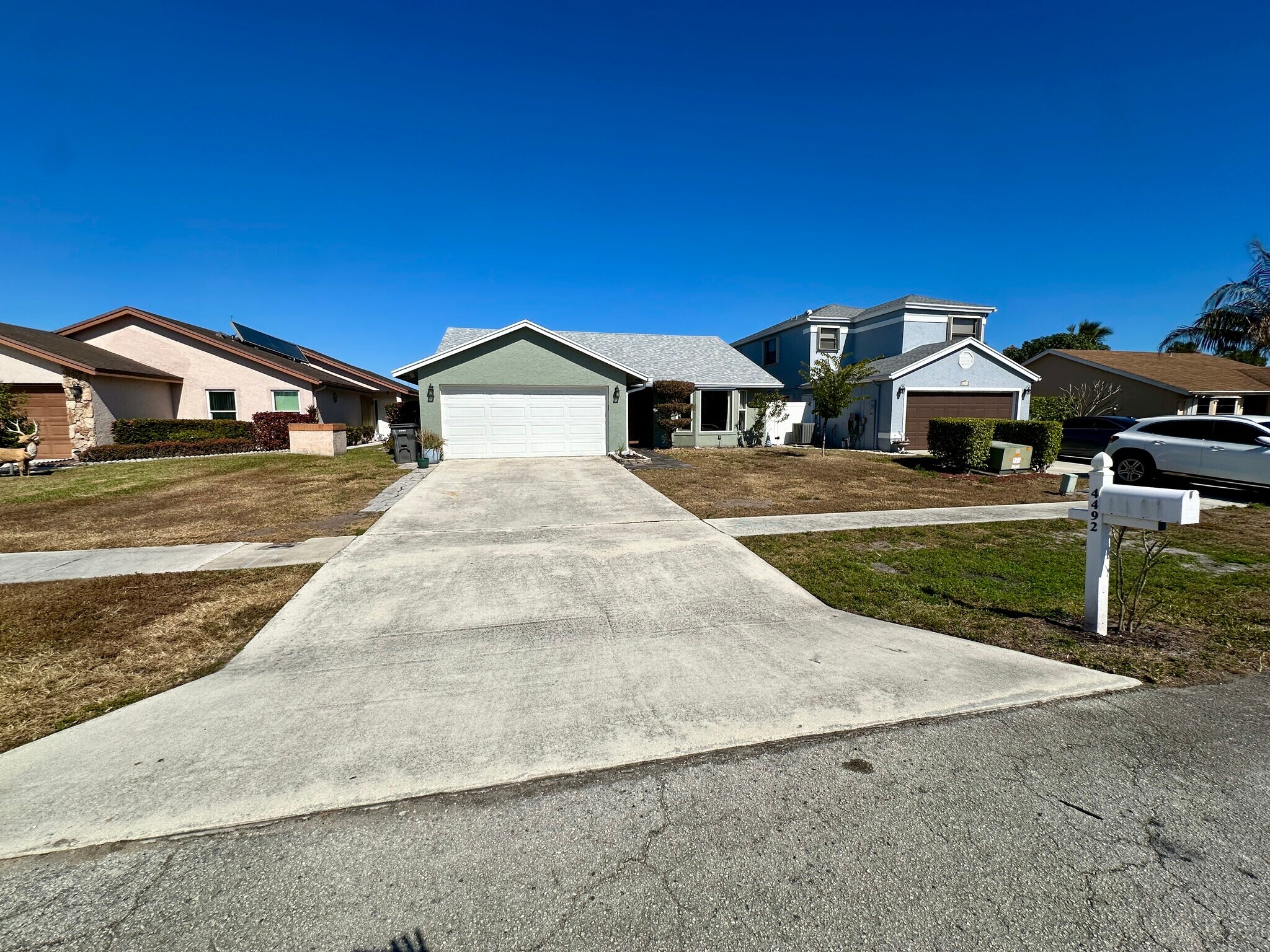 Building Photo - 4492 Brook Dr