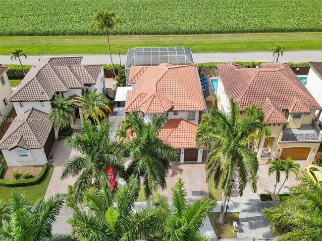 Building Photo - 6662 SW 166th Ct