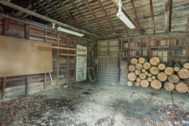 Building Photo - 11825 Woods Lake Rd