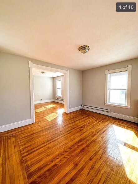Unit 2 - Living Space - 19 Maple Tree Ln