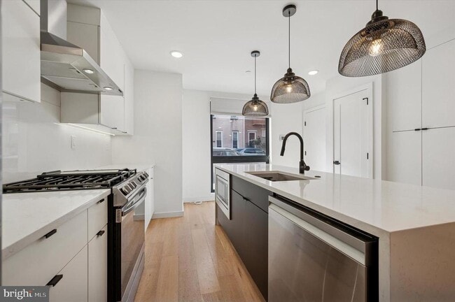 Building Photo - 871 N 20th St