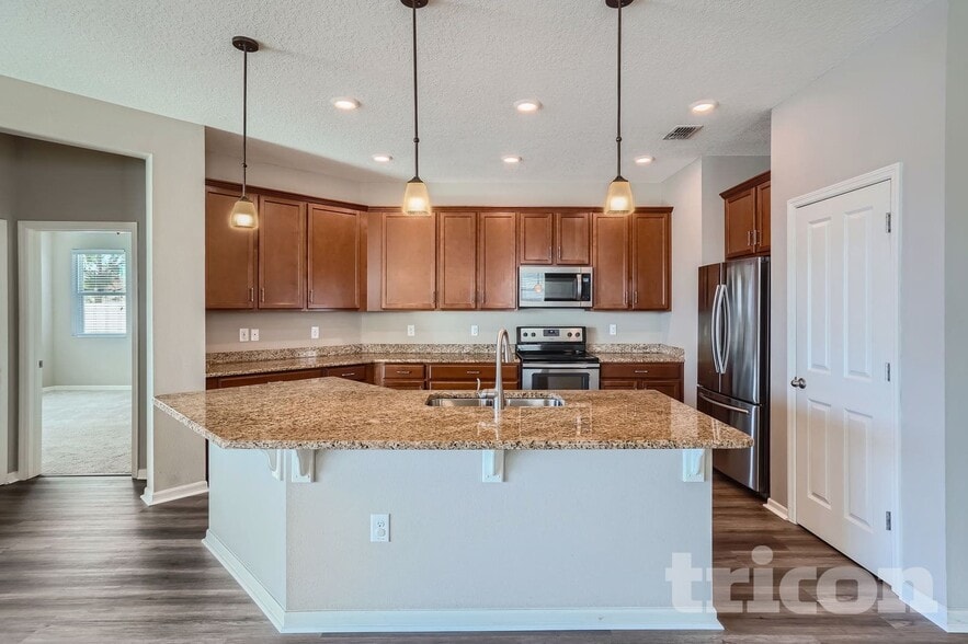 Building Photo - 10514 Medford Lakes Dr