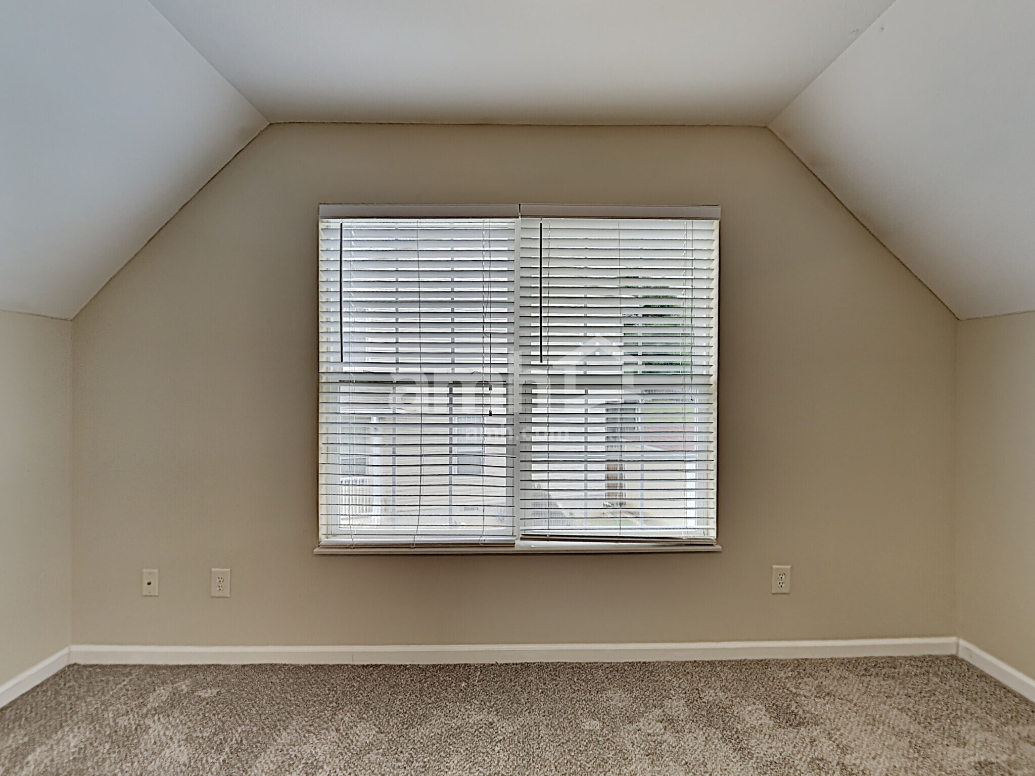 Building Photo - 4301 Aylesbury Dr