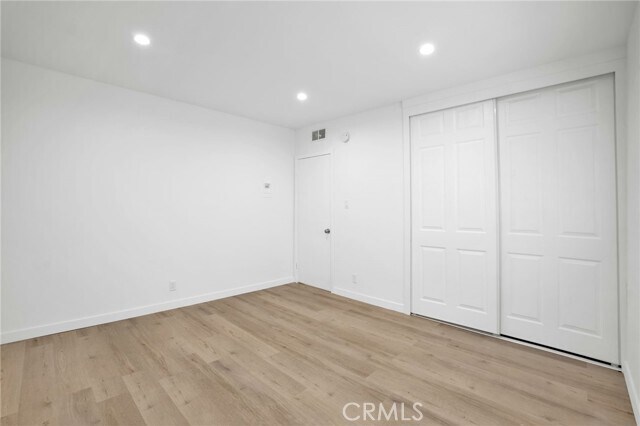 Building Photo - 13018 Valleyheart Dr