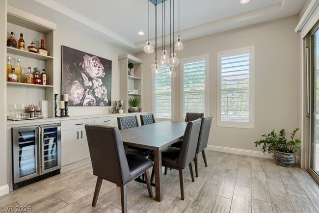 Building Photo - 3553 Royal Fortune Dr