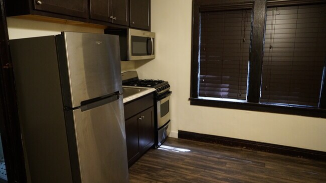 Building Photo - 2086 Marshall Ave