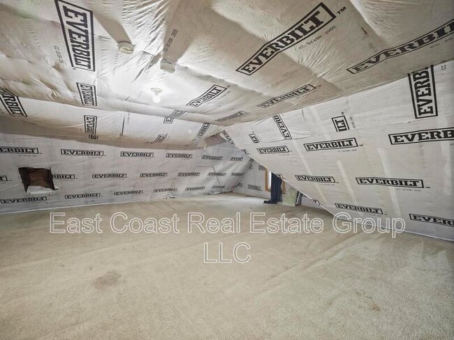 Building Photo - 448 Summit Ave