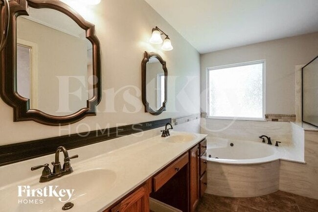 Building Photo - 598 Woodchuck Ln