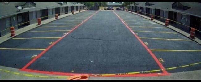 Building Photo - 4515 Oxford St