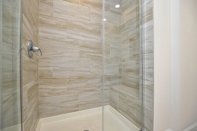 Building Photo - 266 Tiger Lily Dr