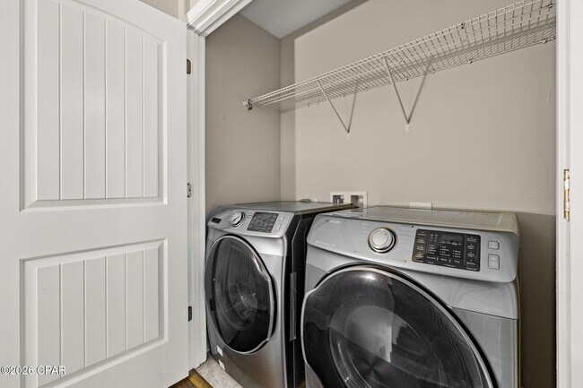 Building Photo - 71 Grayling Way