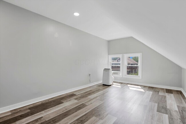 Building Photo - 1378 N 4th St