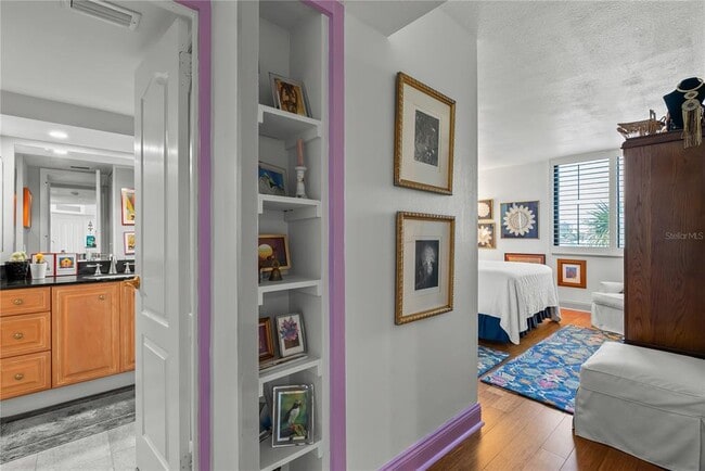 Building Photo - 644 Island Way