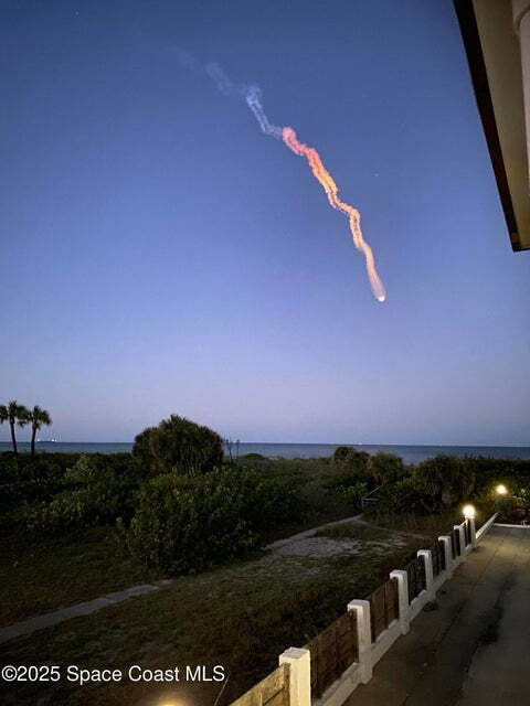 Building Photo - Ocean Paradise in Cocoa Beach