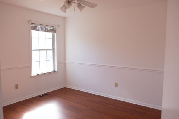 Bedroom 2 - 404 Oswego Ct