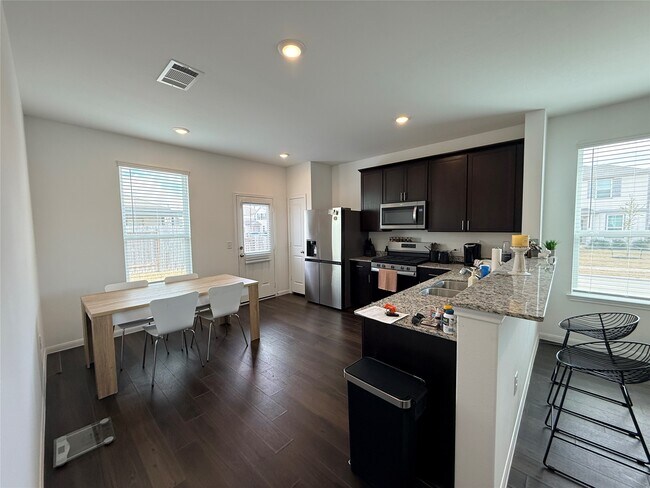 Building Photo - 17802 Plow Horse Ln