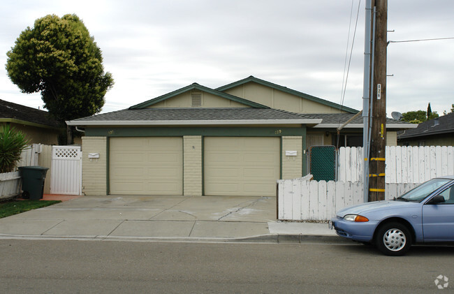 Building Photo - 137-139 El Dorado Dr