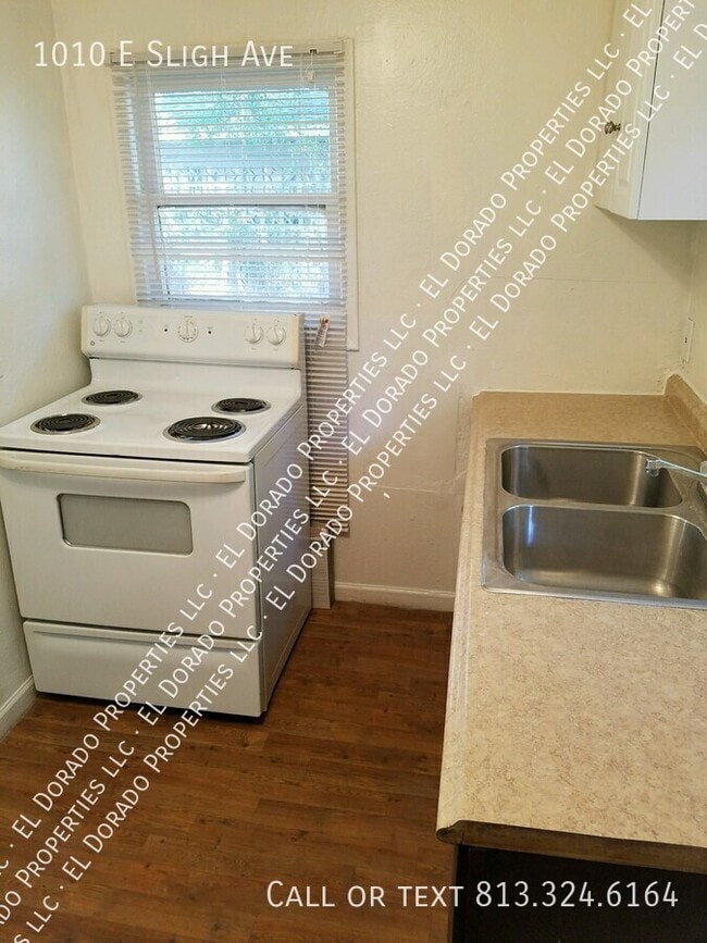 Building Photo - 1010 E Sligh Ave