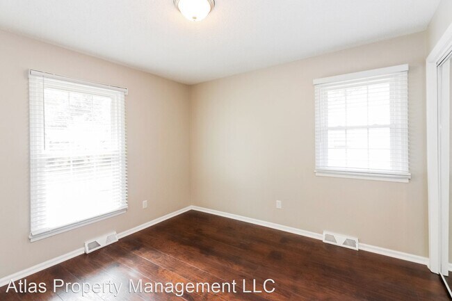 Building Photo - 3 br, 3 bath House - 8202 E 166th St