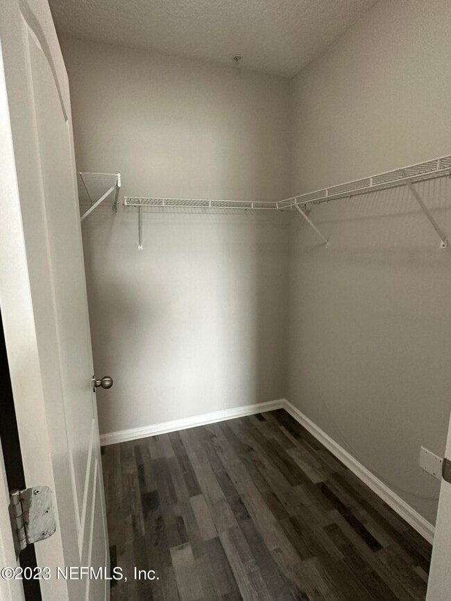 Building Photo - 4908 Key Lime Dr