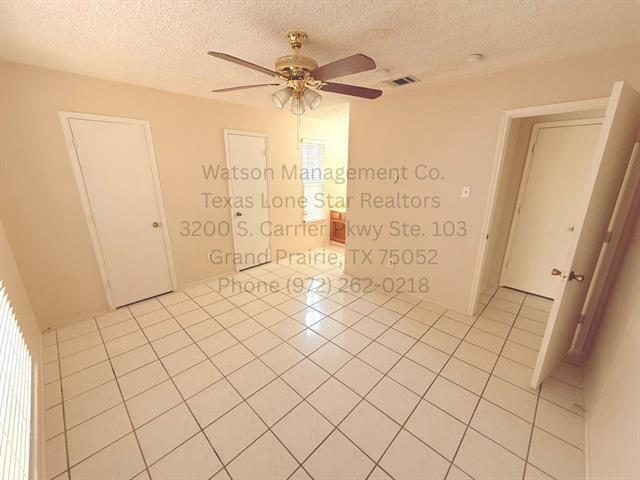 Building Photo - 3015 Oak Ridge Pl
