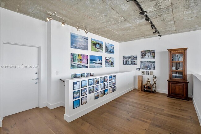 Building Photo - 3470 E Coast Ave