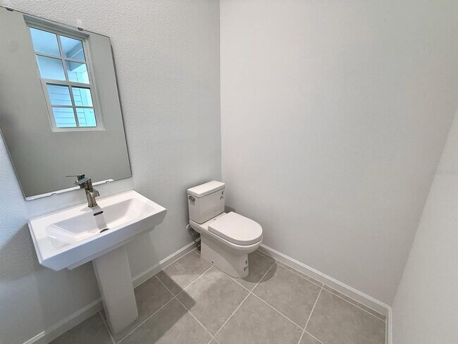 Building Photo - 2480 Celebration Blvd