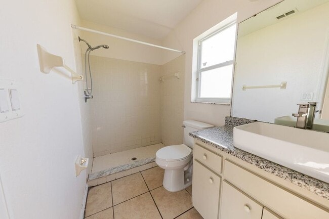 Building Photo - 2816 Blush Dr