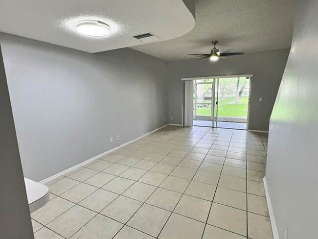 Building Photo - 109 SW 96th Ave